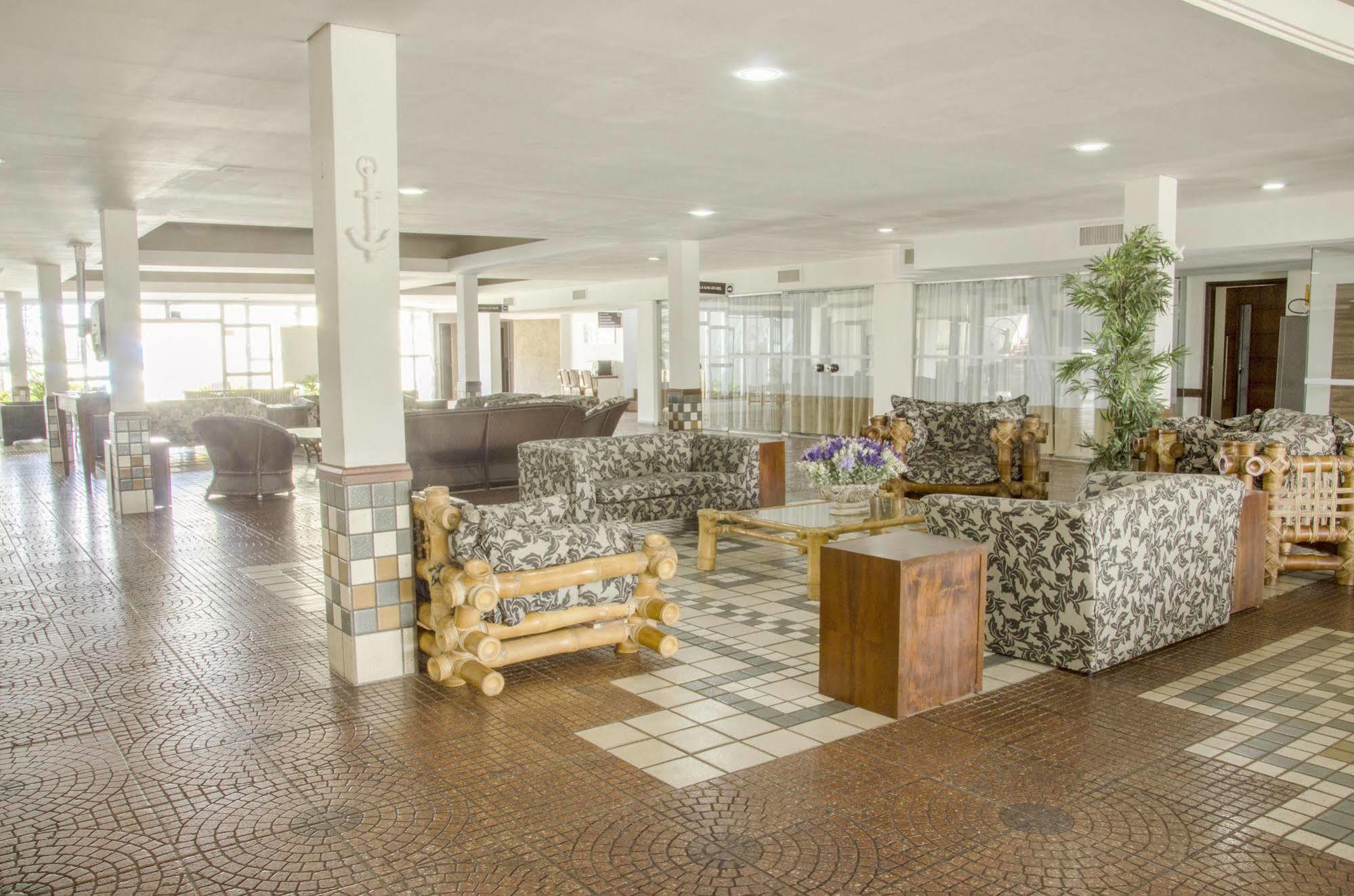 Camboa Hotel Paranaguá Esterno foto